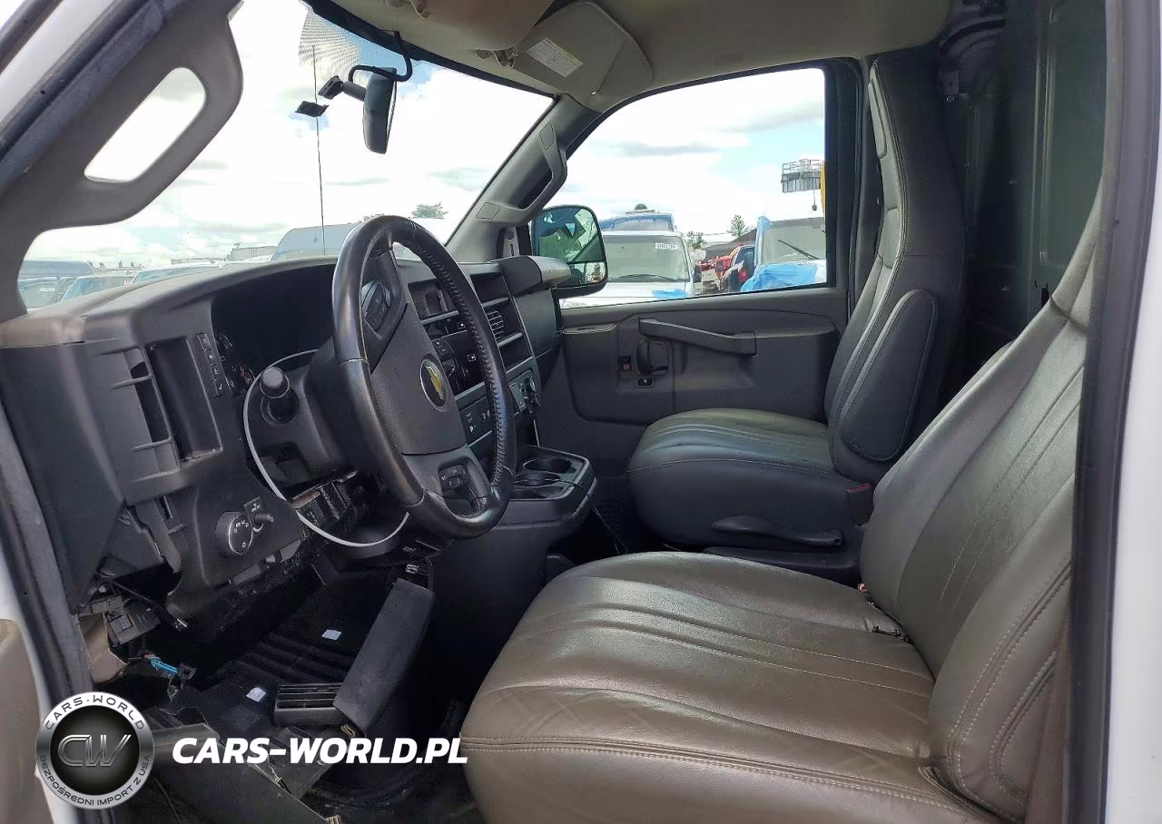 2022 Chevrolet Express G2500 VIN:1GCWGBF7XN1139012 - 7