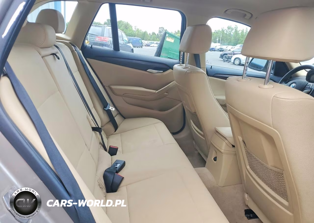 2015 BMW X1 xDrive28I VIN:WBAVL1C52FVY39702 - 10