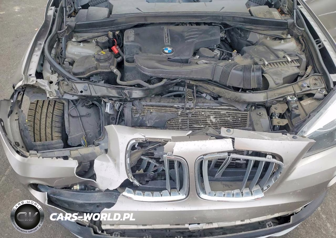 2015 BMW X1 xDrive28I VIN:WBAVL1C52FVY39702 - 11