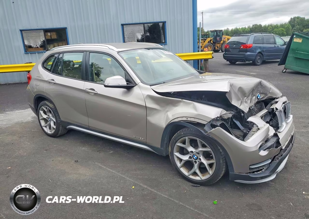 2015 BMW X1 xDrive28I VIN:WBAVL1C52FVY39702 - 4