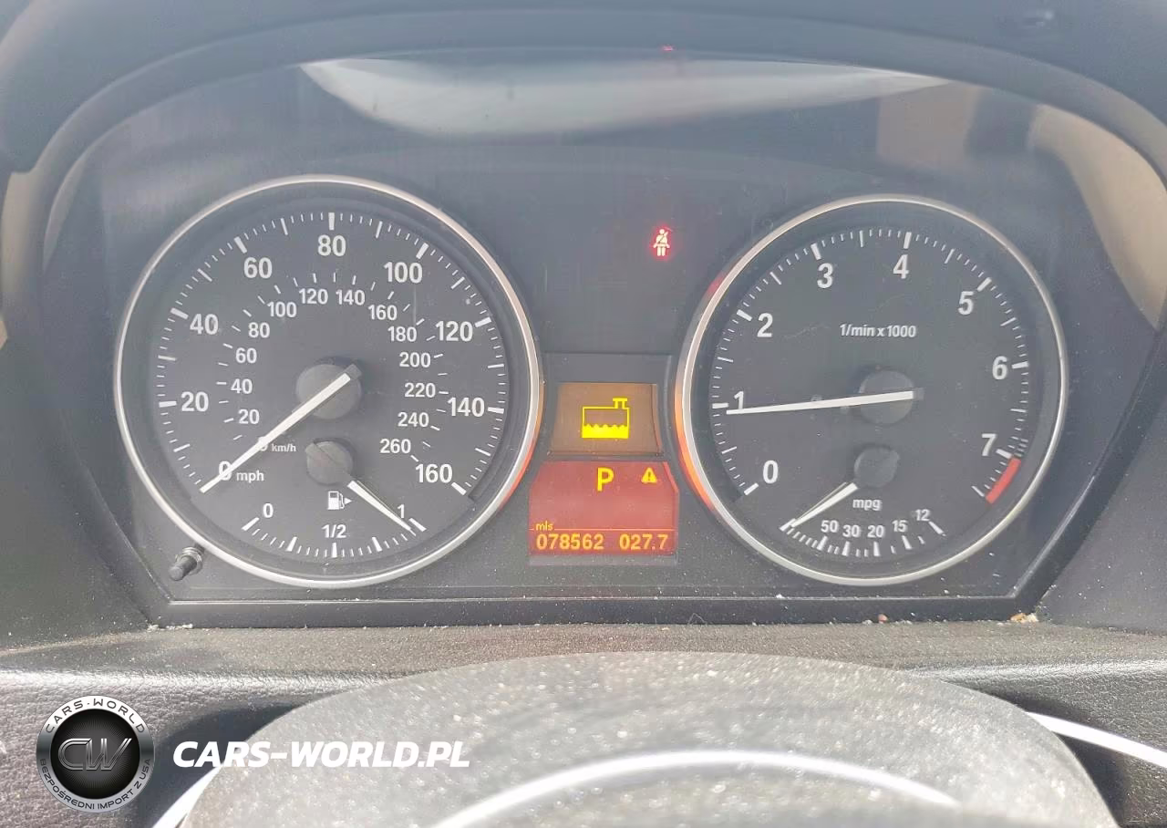 2015 BMW X1 xDrive28I VIN:WBAVL1C52FVY39702 - 9