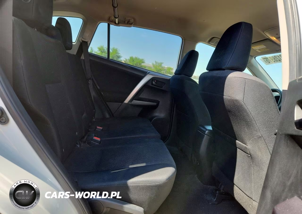 2017 Toyota Rav4 Le VIN:JTMZFREV5HJ138282 - 11
