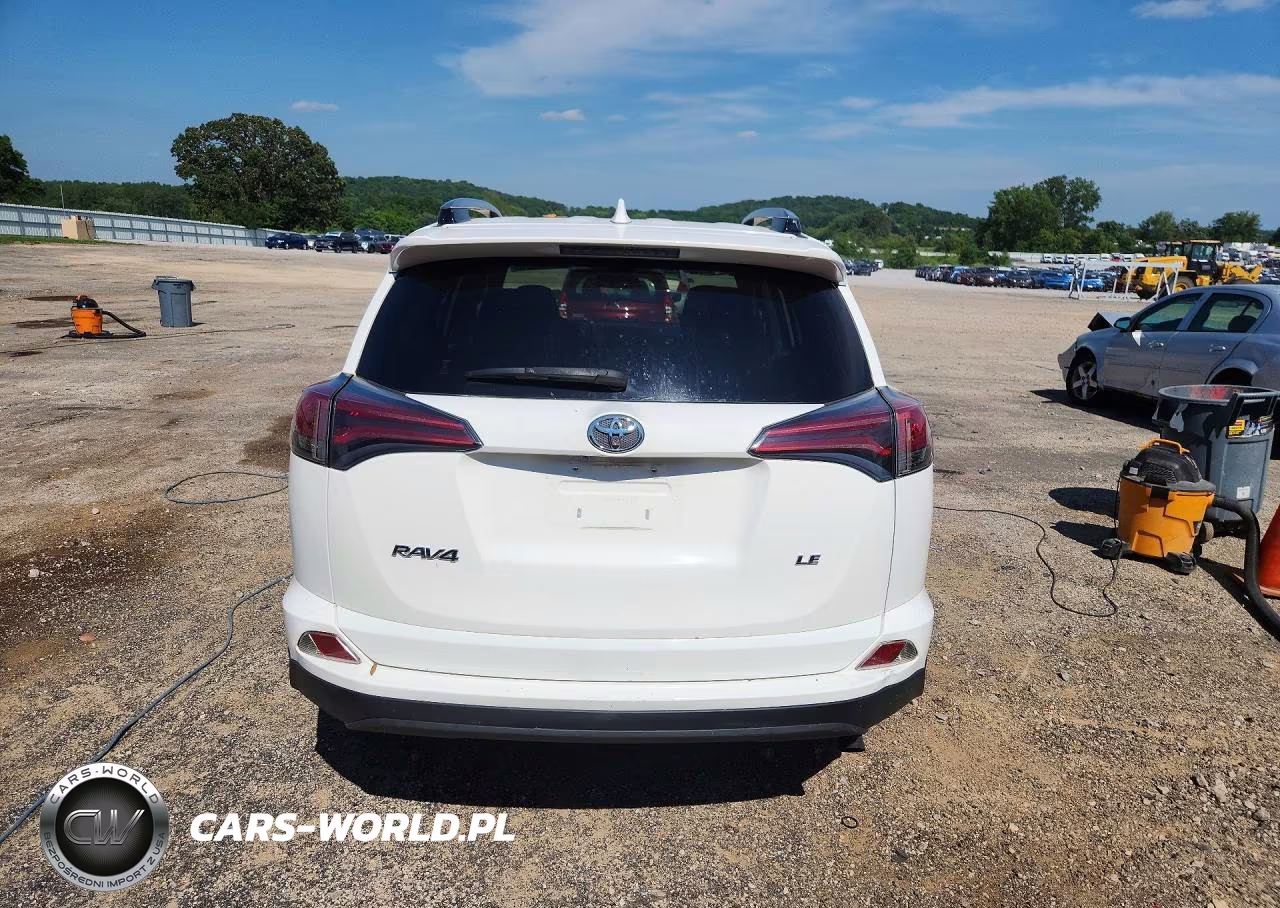 2017 Toyota Rav4 Le VIN:JTMZFREV5HJ138282 - 6
