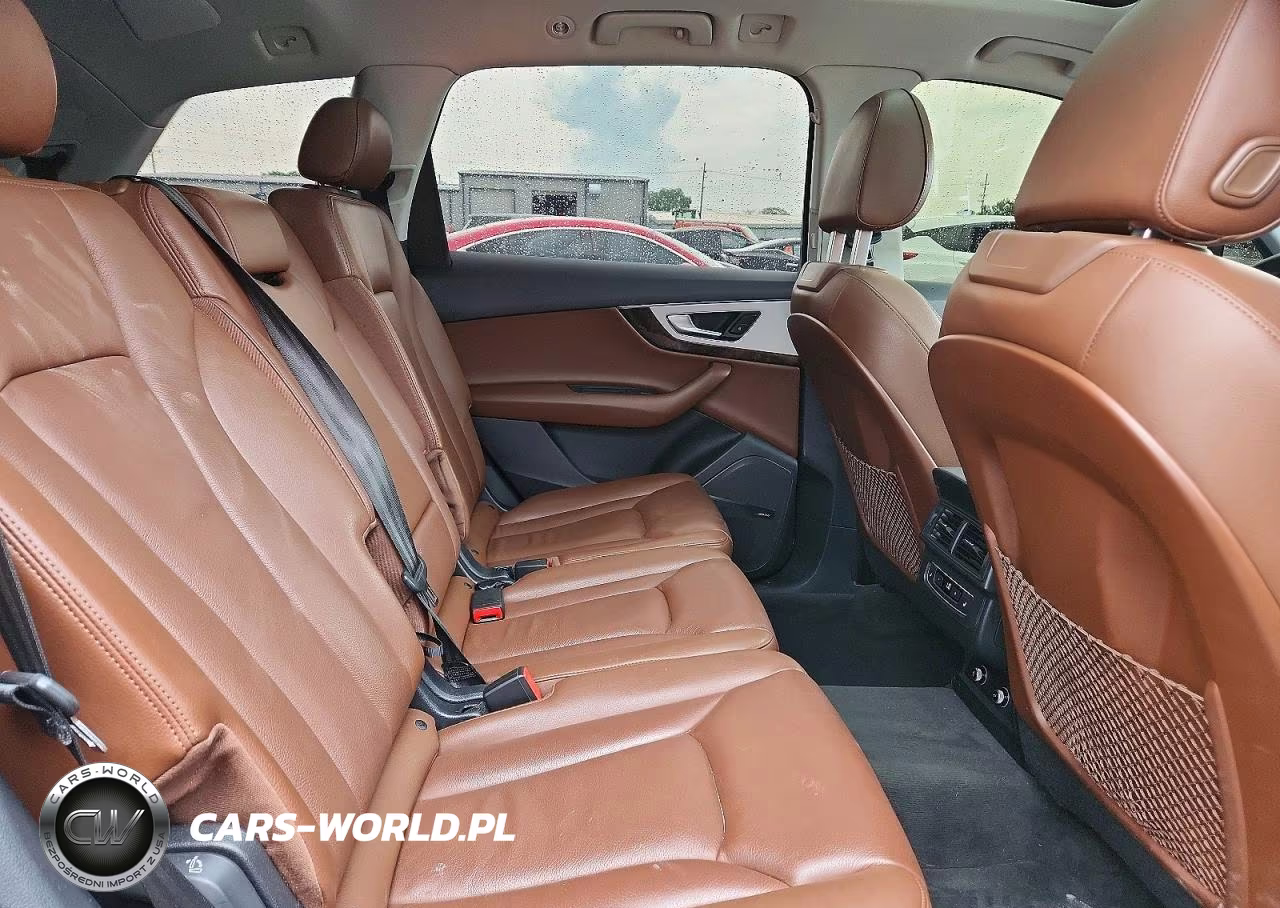 2019 Audi Q7 Premium Plus VIN:WA1LHAF77KD017853 - 11