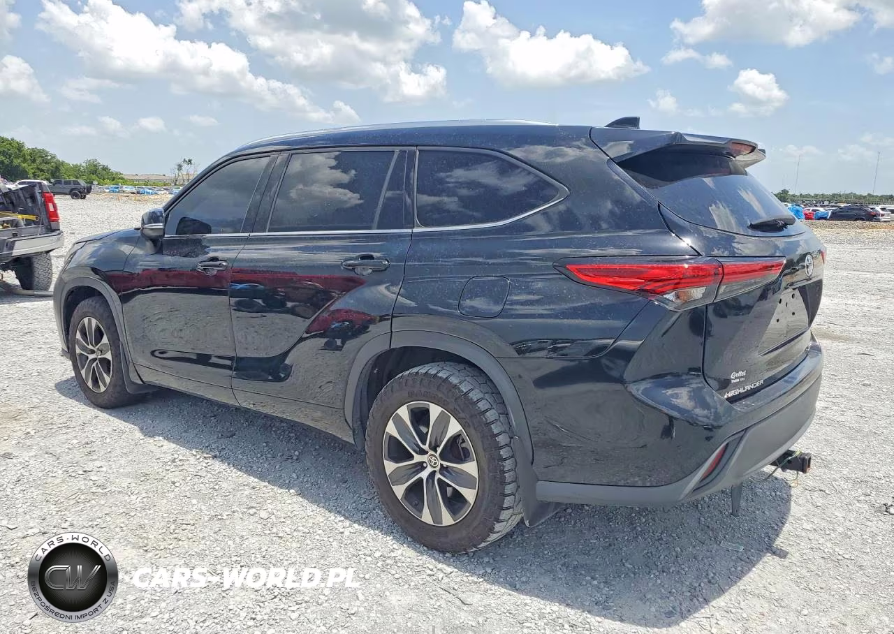 2021 Toyota Highlander Xle VIN:5TDHZRBH5MS543296 - 2