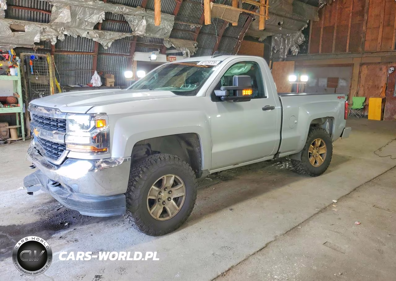 2018 Chevrolet Silverado K1500 VIN:1GCNKNEC4JZ231643 - 1