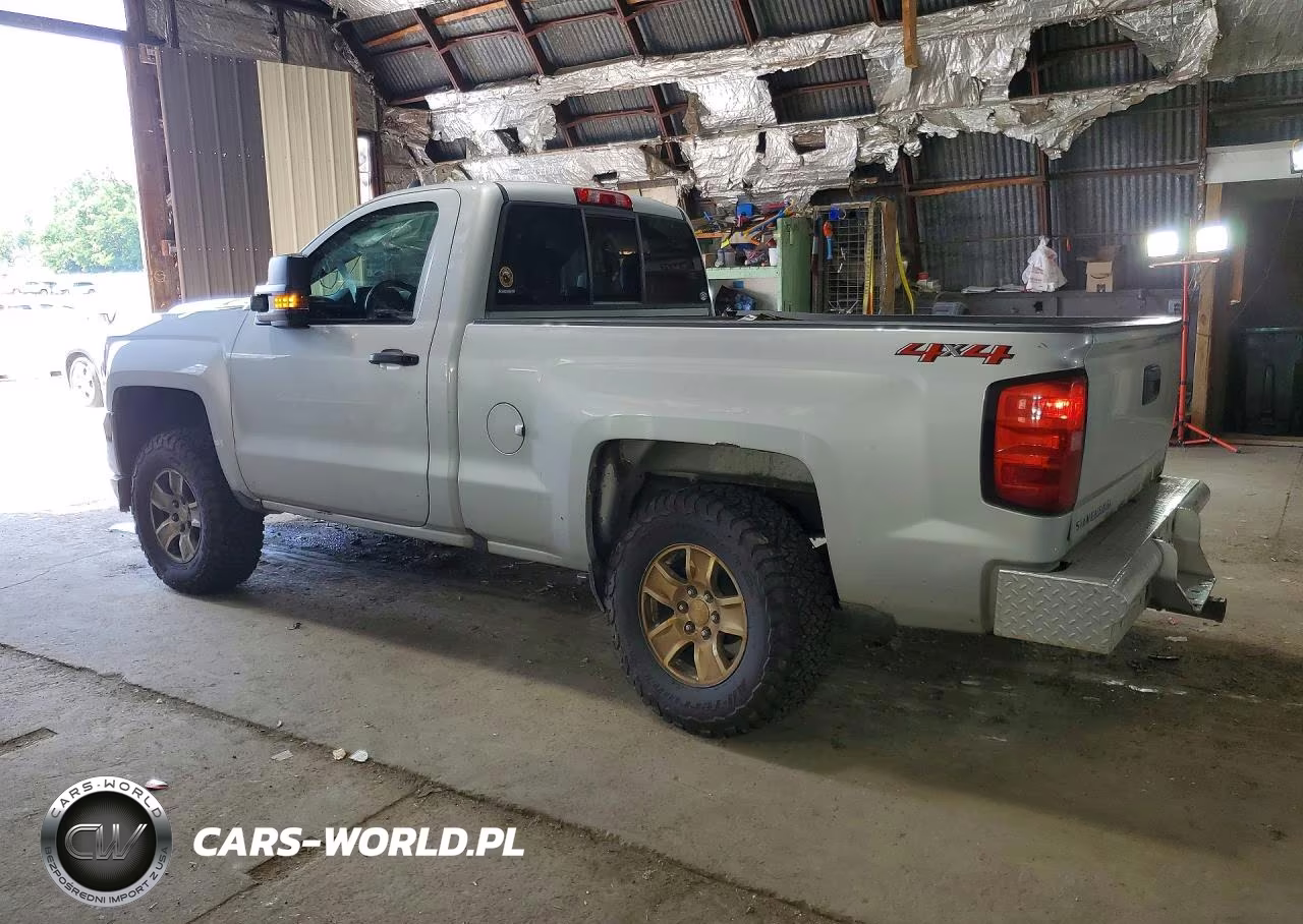 2018 Chevrolet Silverado K1500 VIN:1GCNKNEC4JZ231643 - 2