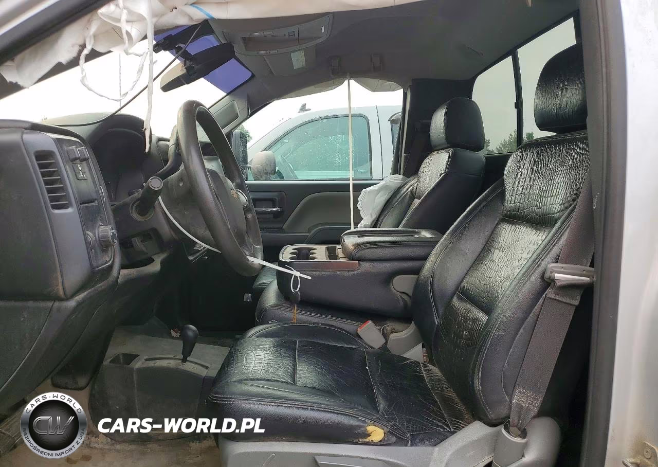 2018 Chevrolet Silverado K1500 VIN:1GCNKNEC4JZ231643 - 7