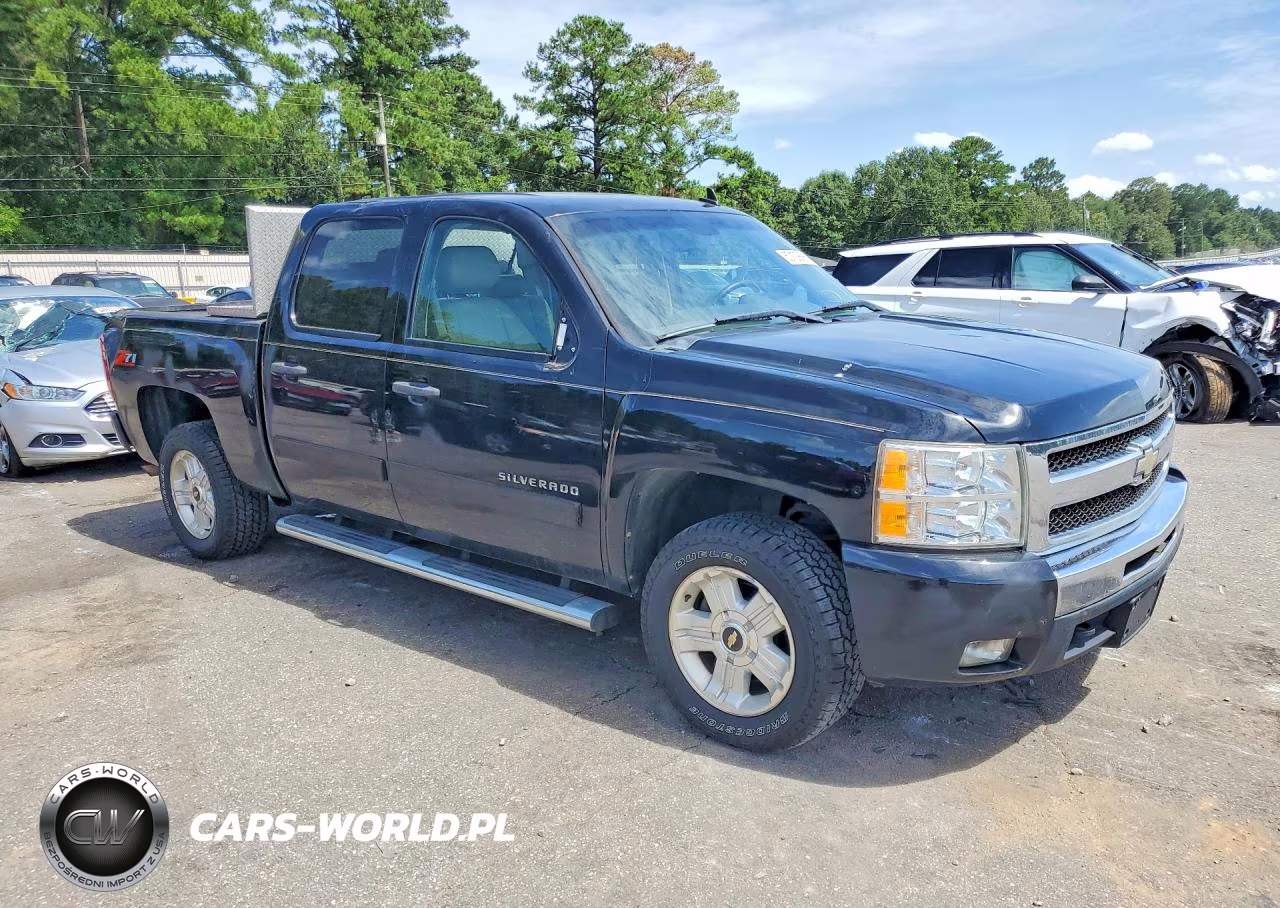 2011 Chevrolet Silverado C1500 Lt VIN:3GCPCSE00BG408619 - 4