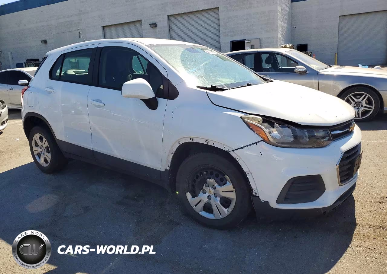2018 Chevrolet Trax Ls VIN:KL7CJKSB6JB608192 - 4