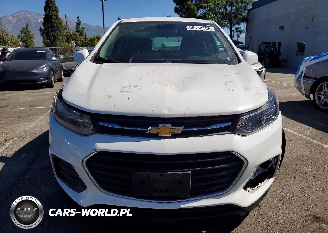 2018 Chevrolet Trax Ls VIN:KL7CJKSB6JB608192 - 5