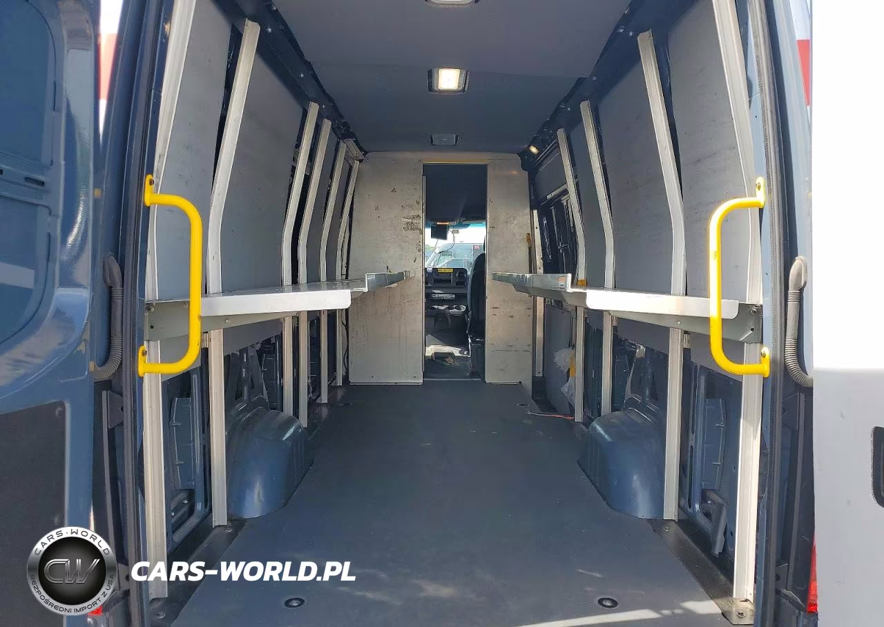 2019 Mercedes-Benz Sprinter 2500-3500 VIN:WD4PF1CD7KP151936 - 10