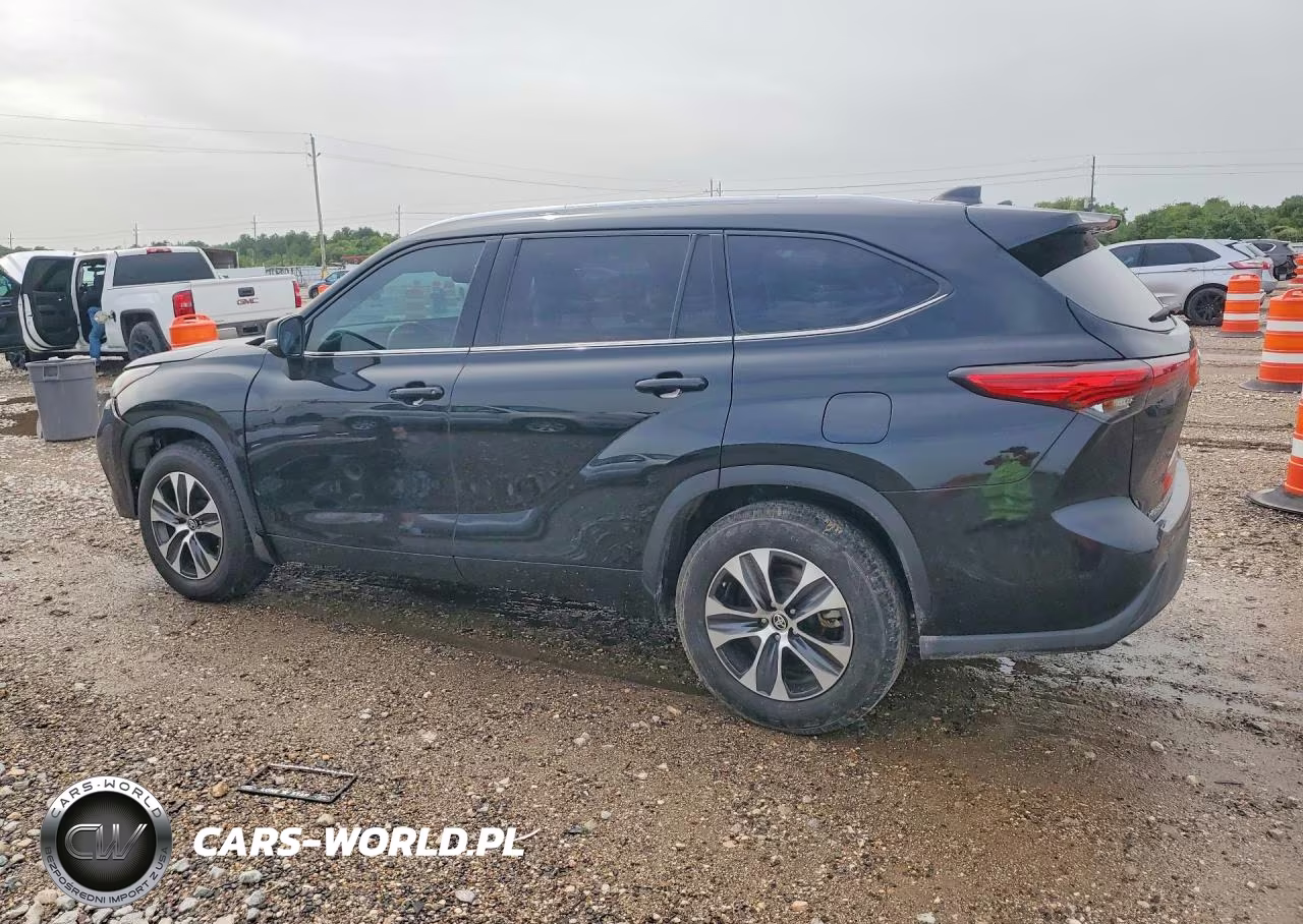 2021 Toyota Highlander Xle VIN:5TDGZRAH1MS039907 - 2