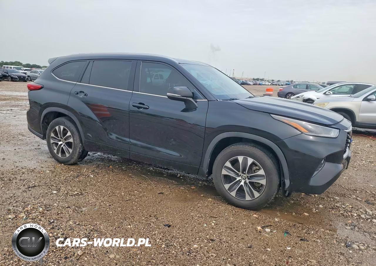 2021 Toyota Highlander Xle VIN:5TDGZRAH1MS039907 - 4