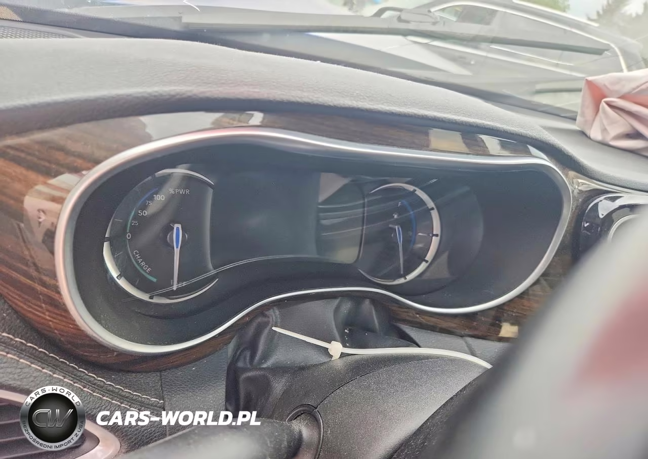 2021 Chrysler Pacifica Hybrid Limited VIN:2C4RC1S75MR501489 - 9