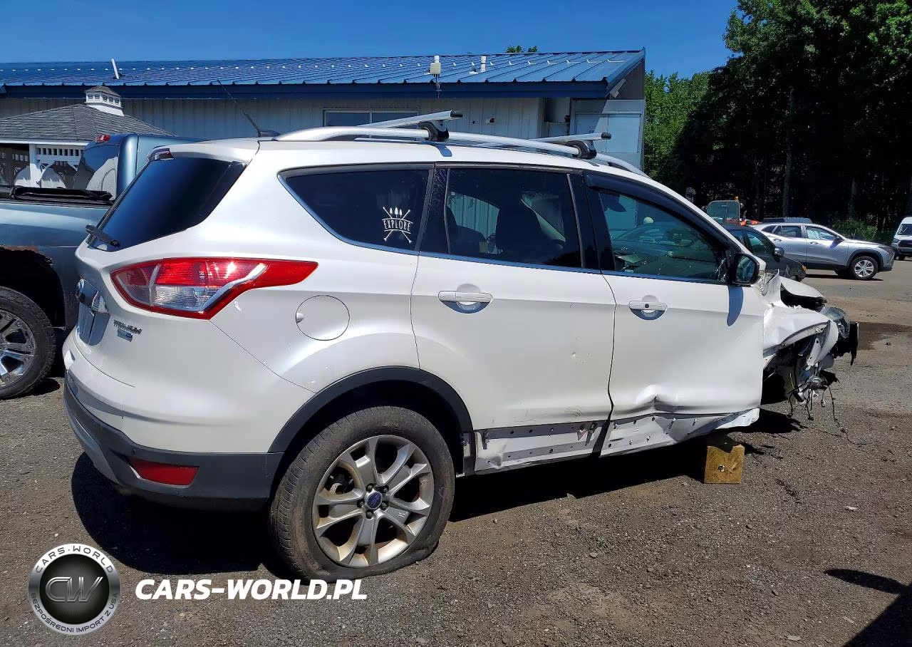 2016 Ford Escape Titanium VIN:1FMCU9J91GUC49540 - 3