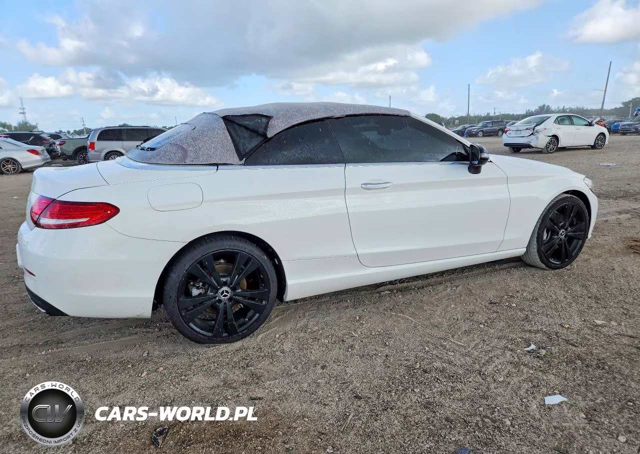 2017 Mercedes-Benz C 300 VIN:WDDWK4JB6HF518379 - 3
