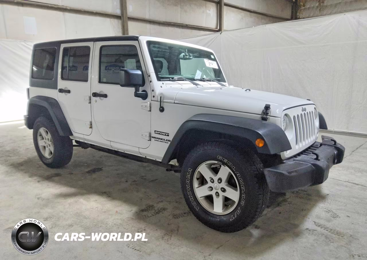 2015 Jeep Wrangler Unlimited Sport VIN:1C4HJWDG4FL580497 - 4