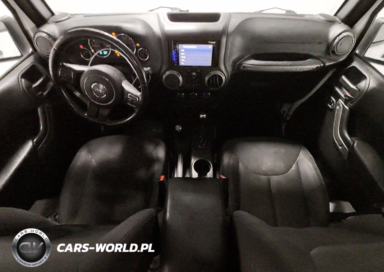 2015 Jeep Wrangler Unlimited Sport VIN:1C4HJWDG4FL580497 - 8