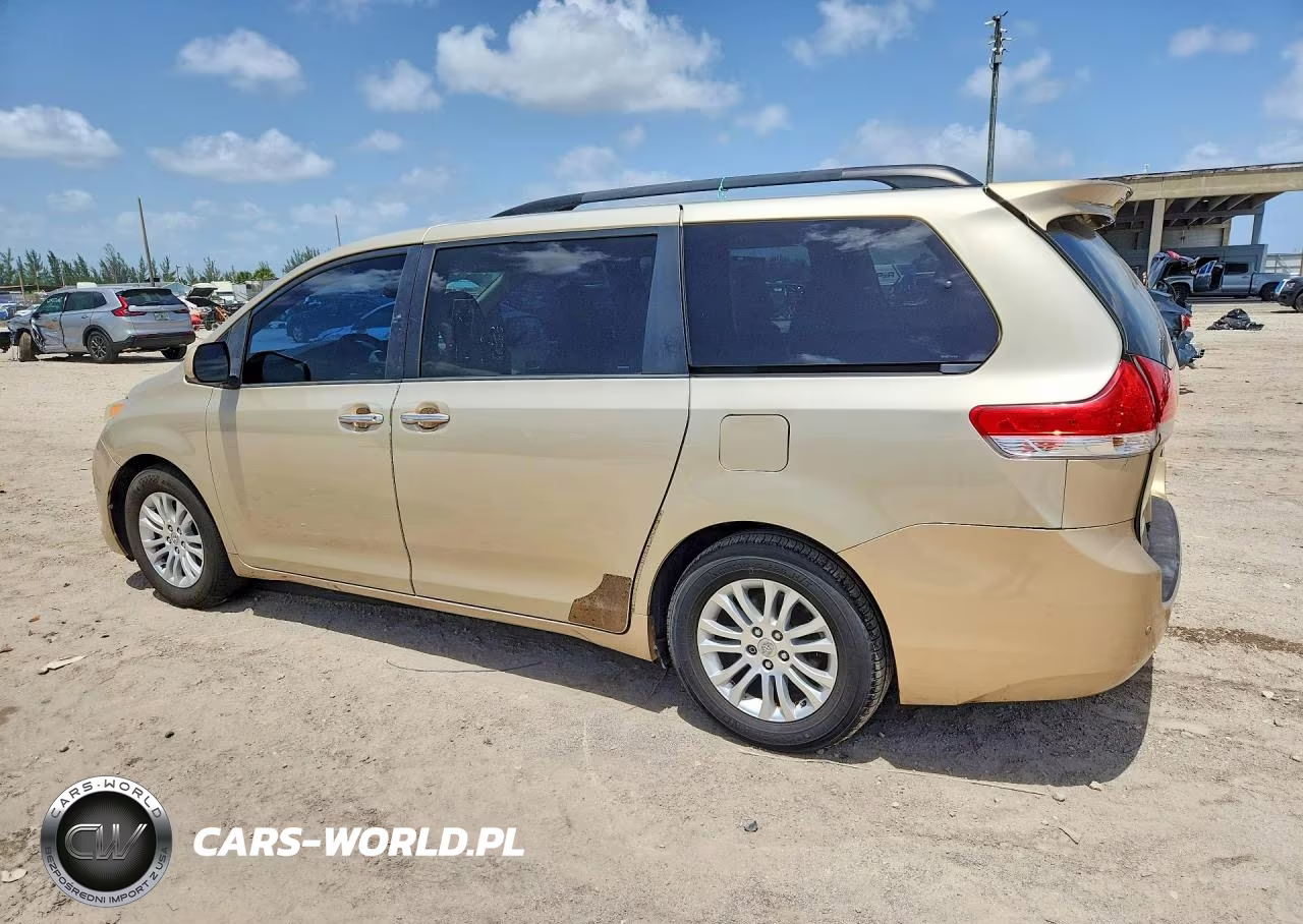2014 Toyota Sienna Xle 8-Passenger VIN:5TDYK3DC7ES456102 - 2