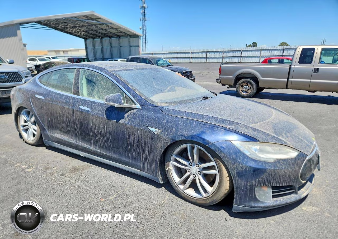 2013 Tesla Model S VIN:5YJSA1CG2DFP04938 - 4