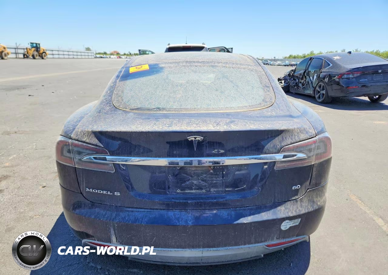 2013 Tesla Model S VIN:5YJSA1CG2DFP04938 - 6