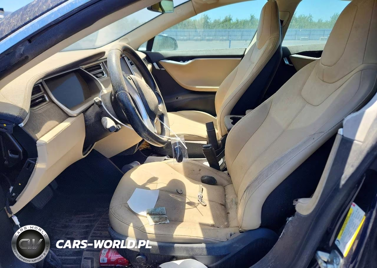 2013 Tesla Model S VIN:5YJSA1CG2DFP04938 - 7