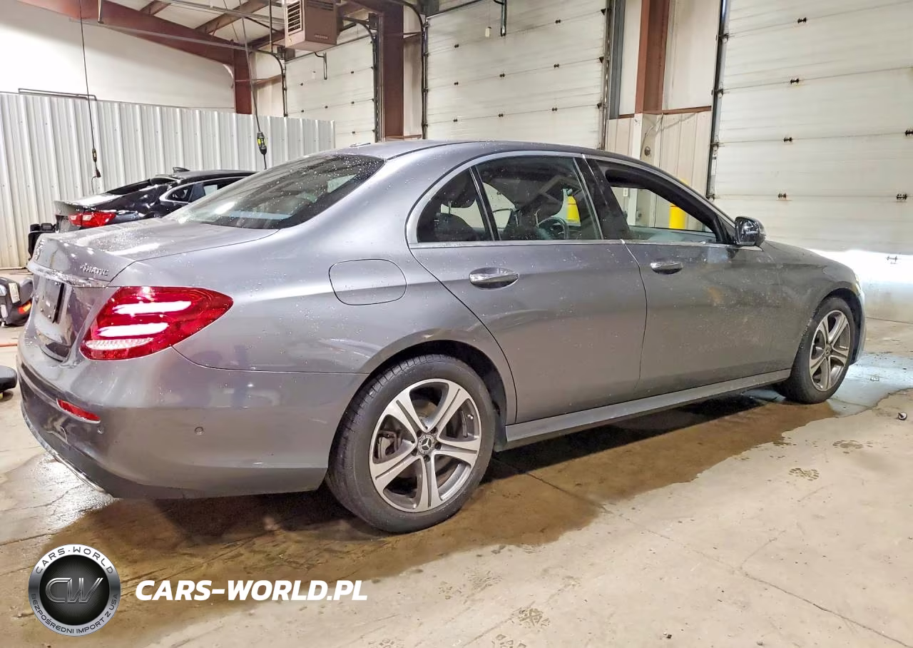 2019 Mercedes-Benz E 300 4Matic VIN:WDDZF4KB7KA688738 - 3
