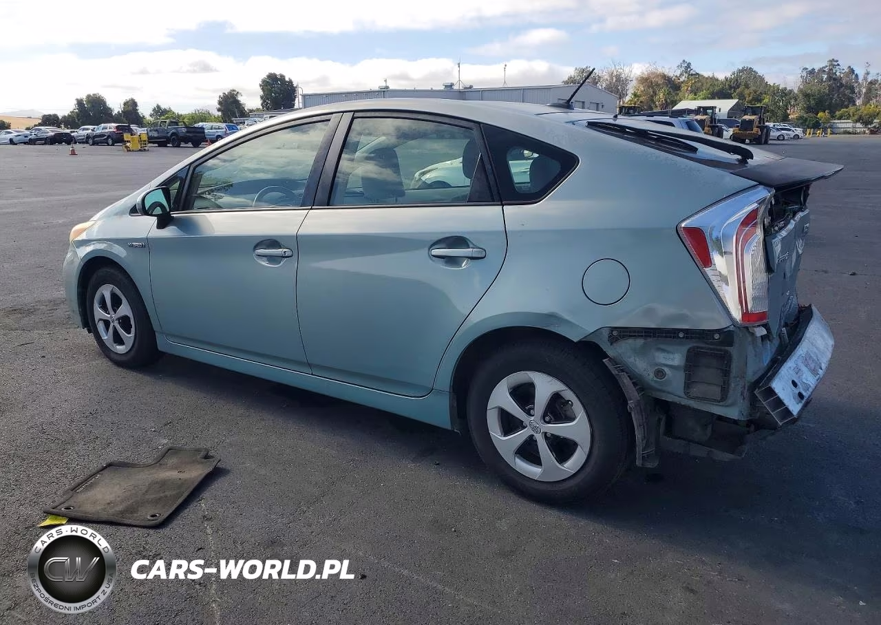 2013 Toyota Prius Three VIN:JTDKN3DU4D5646207 - 2