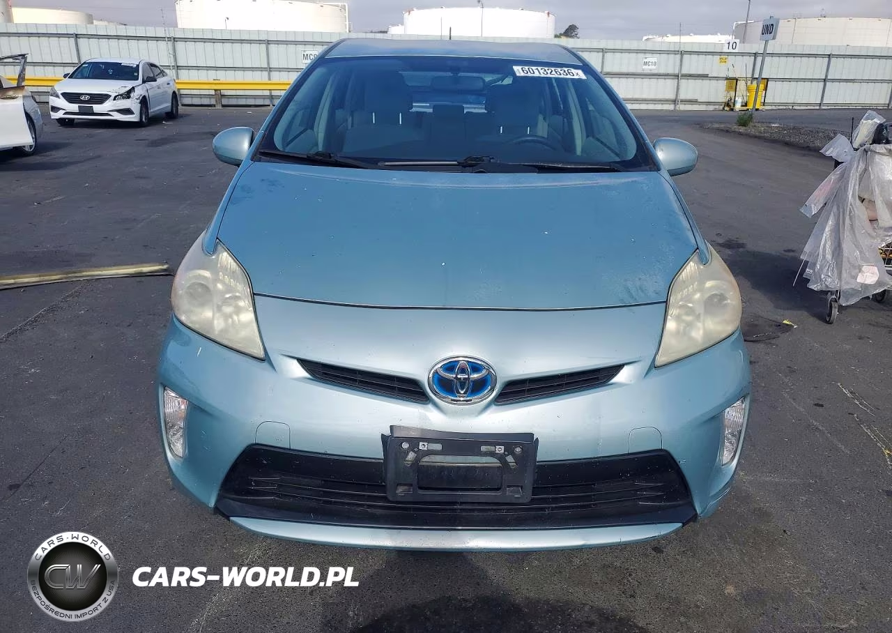 2013 Toyota Prius Three VIN:JTDKN3DU4D5646207 - 5