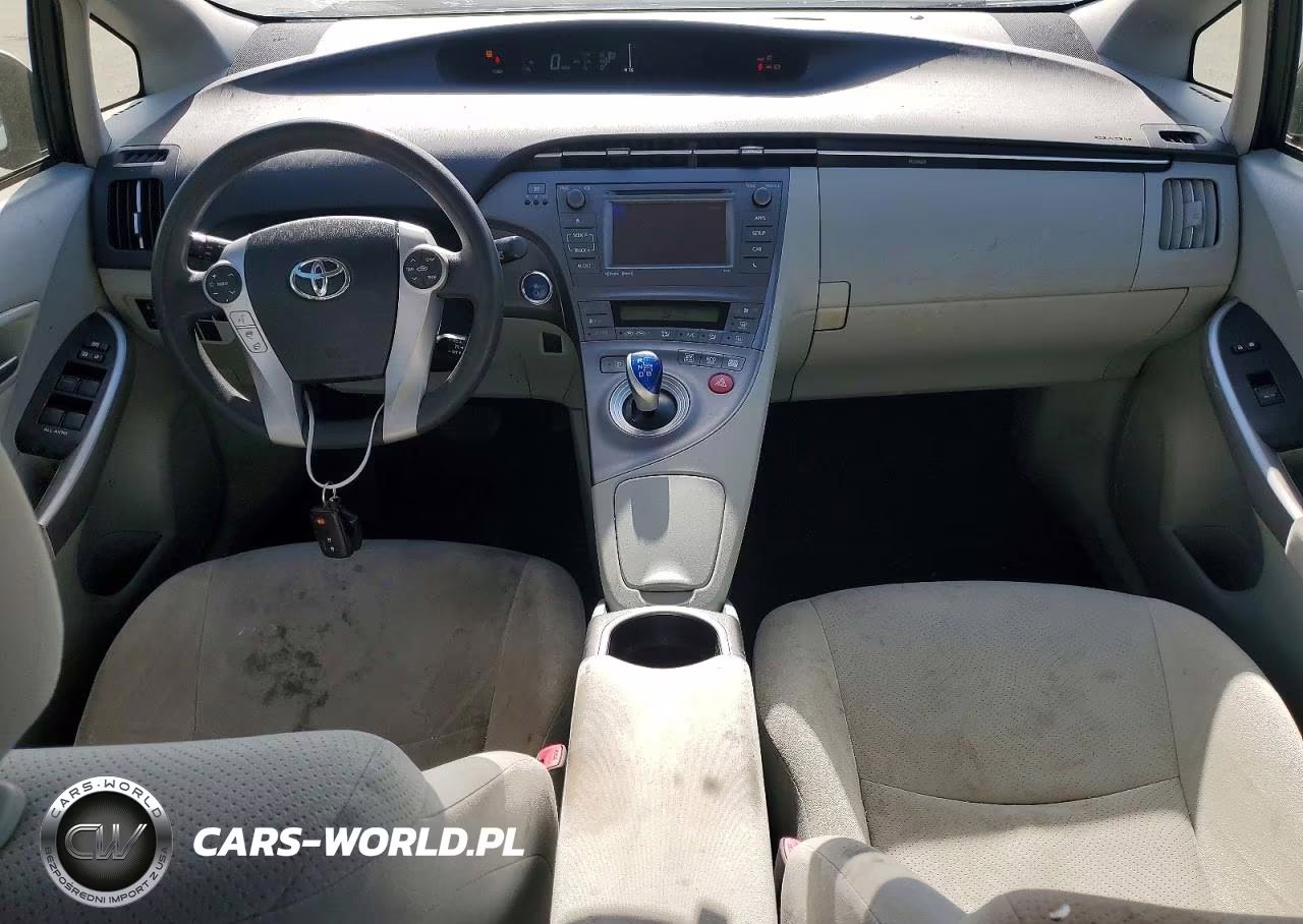 2013 Toyota Prius Three VIN:JTDKN3DU4D5646207 - 8