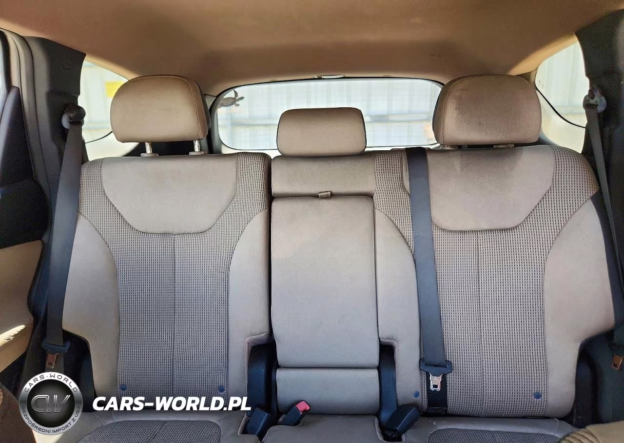 2019 Hyundai Santa Fe Se VIN:5NMS23AD5KH090349 - 10