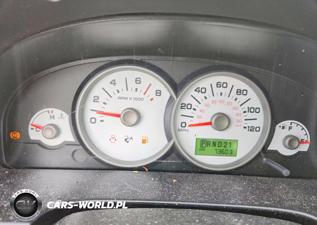 2005 Ford Escape Xls VIN:1FMYU92Z85KD86231 - 9