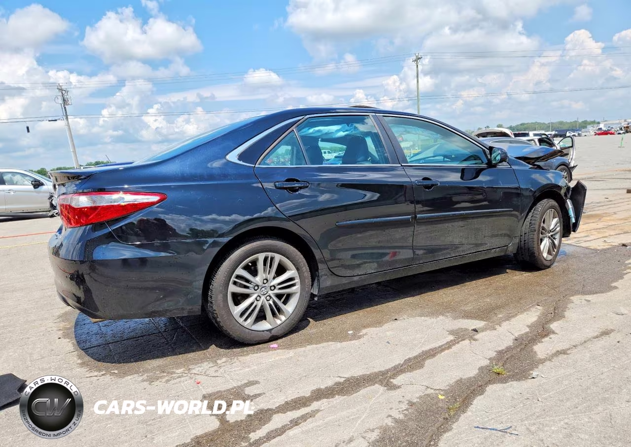 2016 Toyota Camry Se VIN:4T1BF1FK6GU259127 - 3