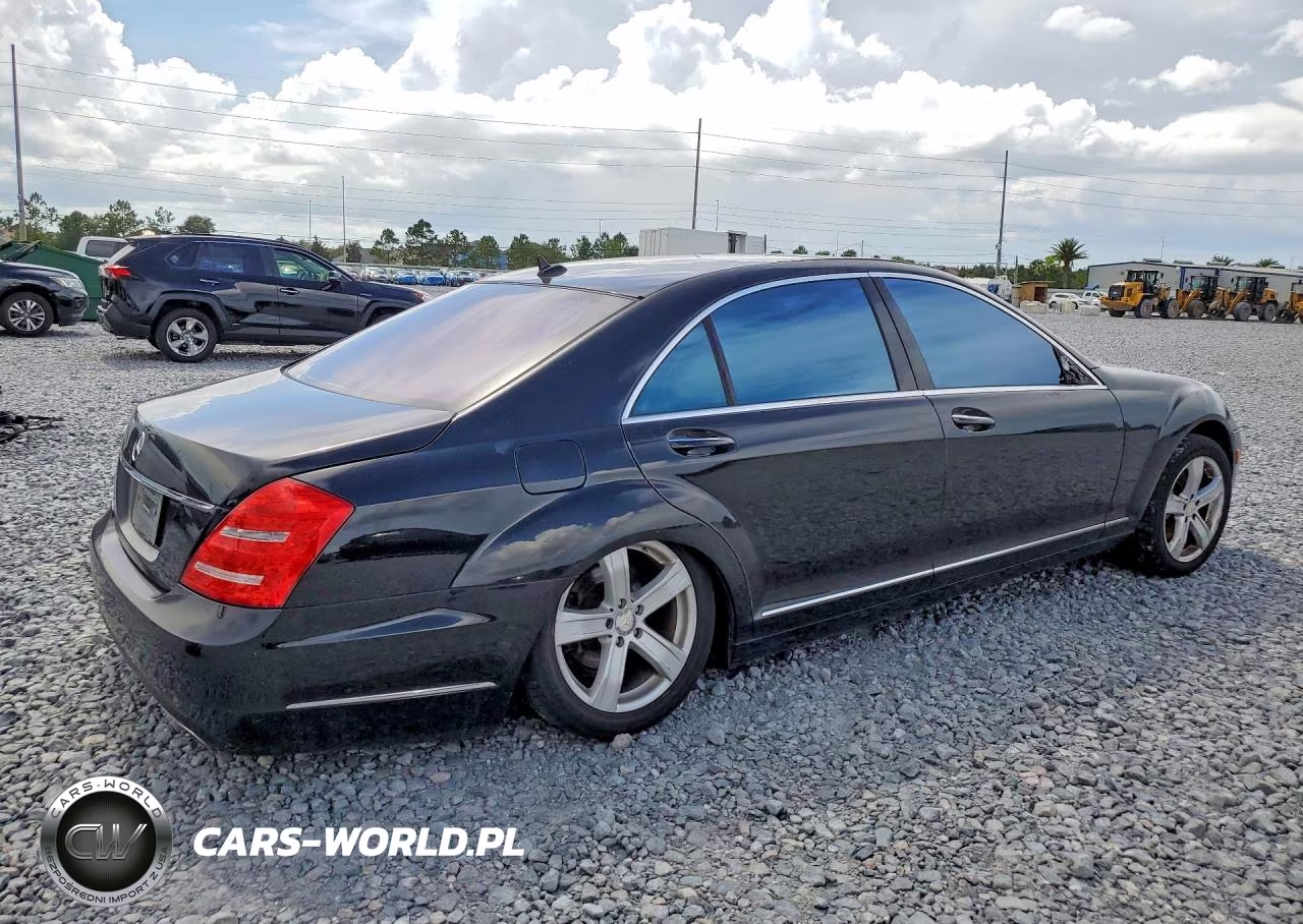 2011 Mercedes-Benz S 550 VIN:WDDNG7BB8BA387926 - 3