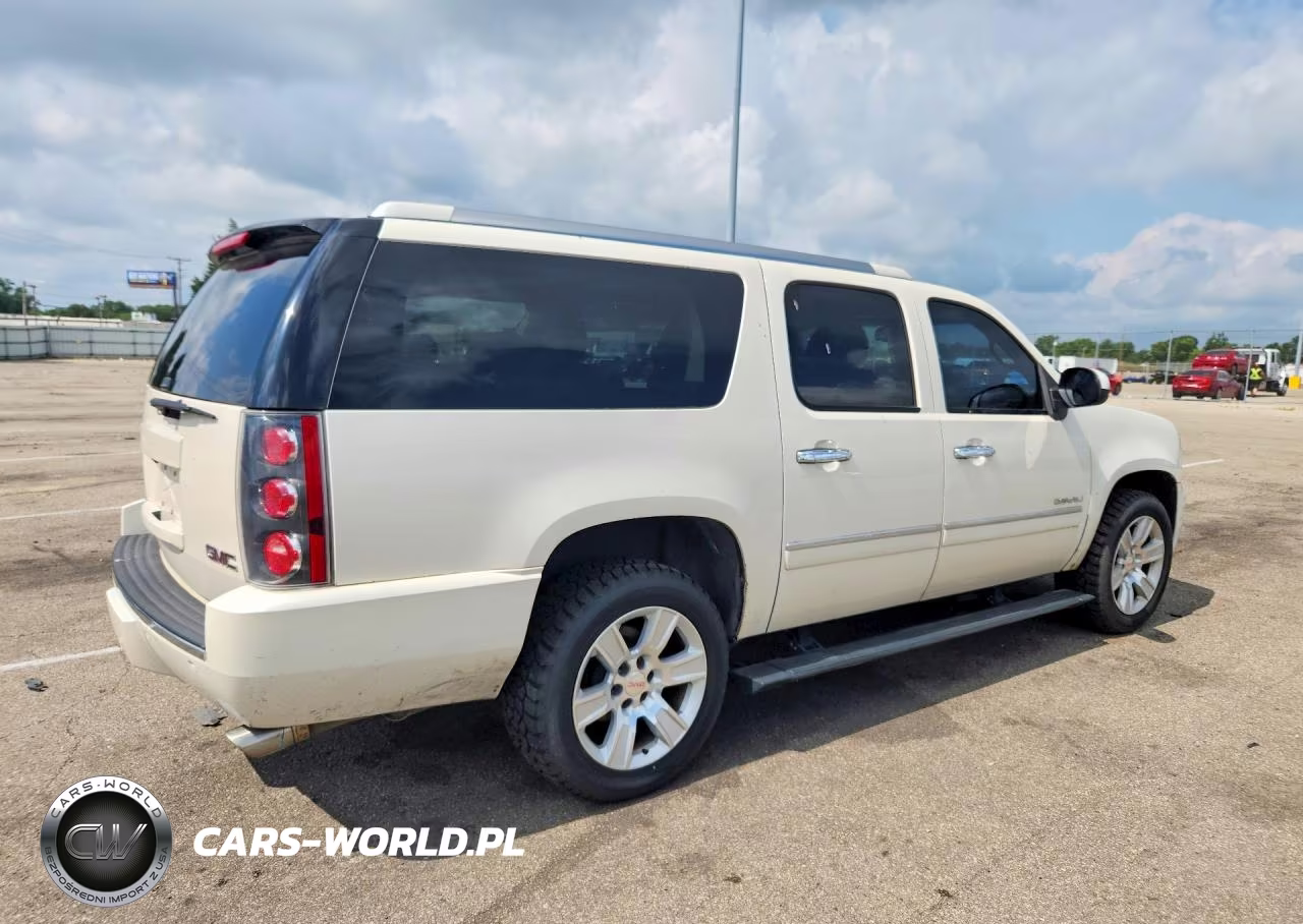 2013 GMC Yukon Xl Denali VIN:1GKS2MEF6DR186575 - 3