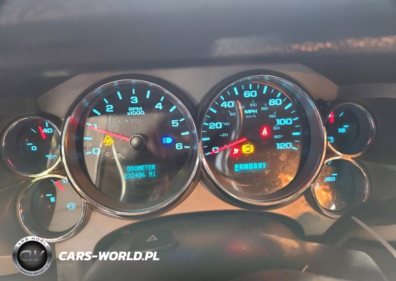 2008 Chevrolet Silverado C1500 VIN:3GCEC13C78G203628 - 9
