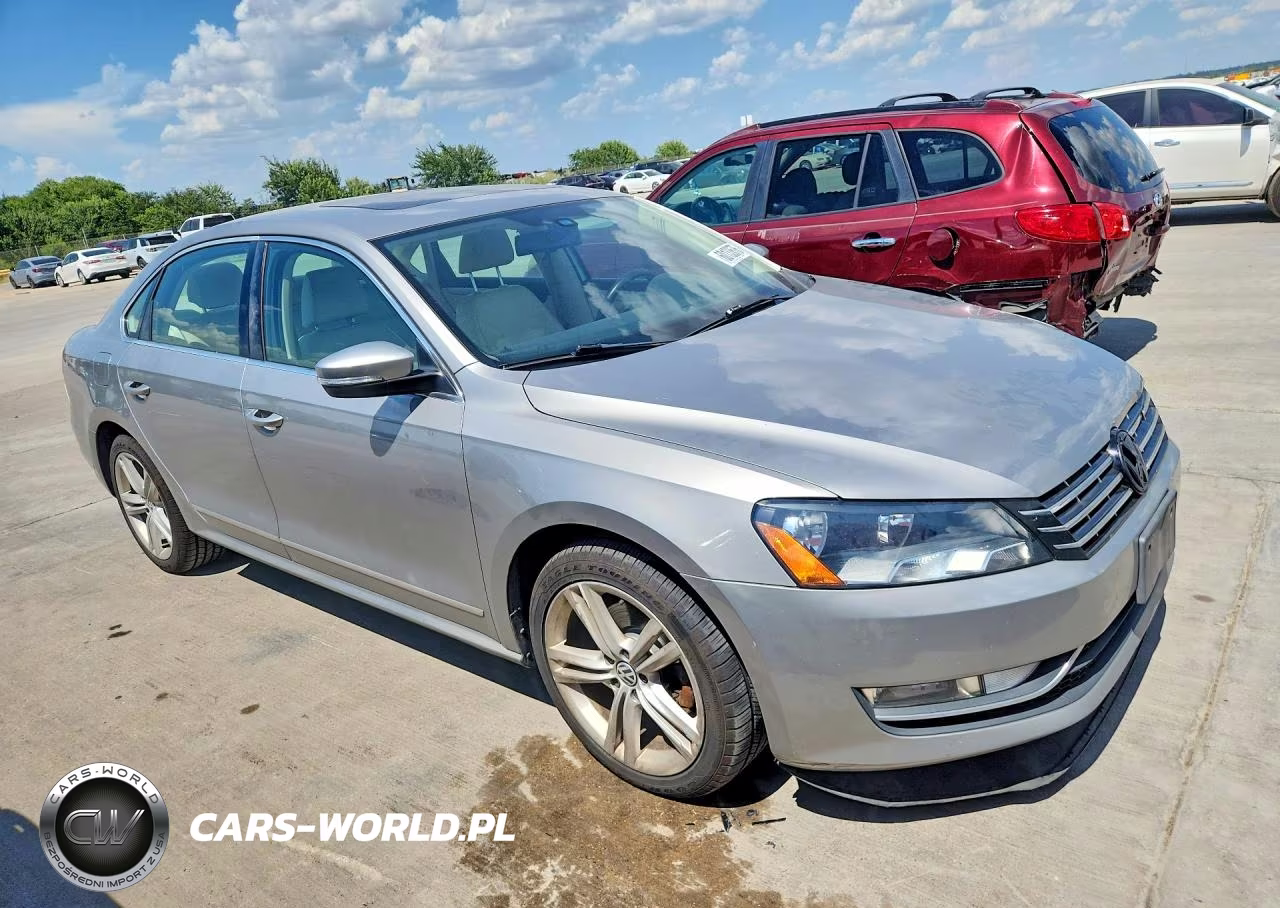 2013 Volkswagen Passat Se VIN:1VWBN7A38DC112381 - 4