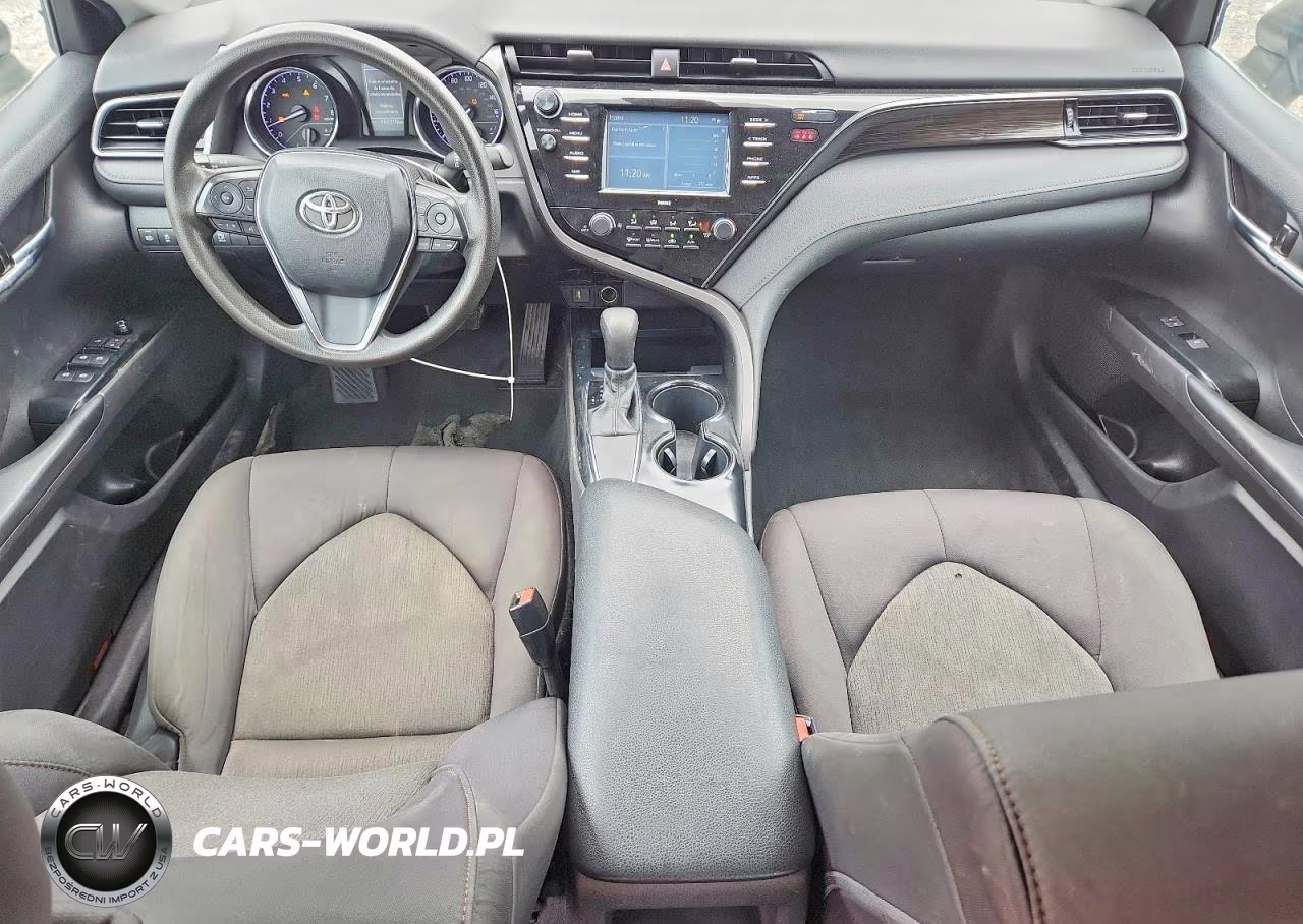 2020 Toyota Camry Le VIN:4T1C11AK0LU347126 - 8