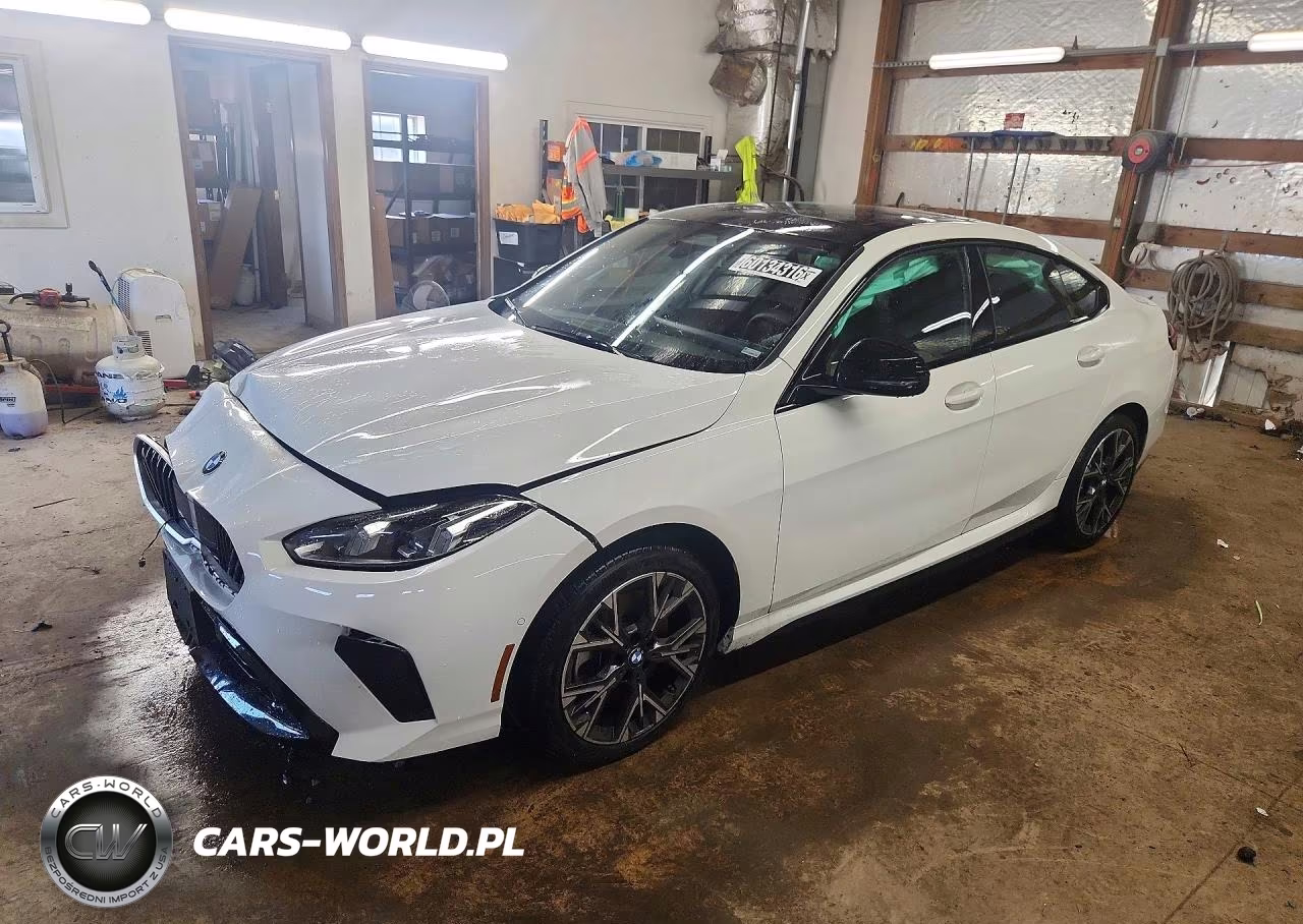 2026 BMW 228Xi – zdjęcie 1 z 12