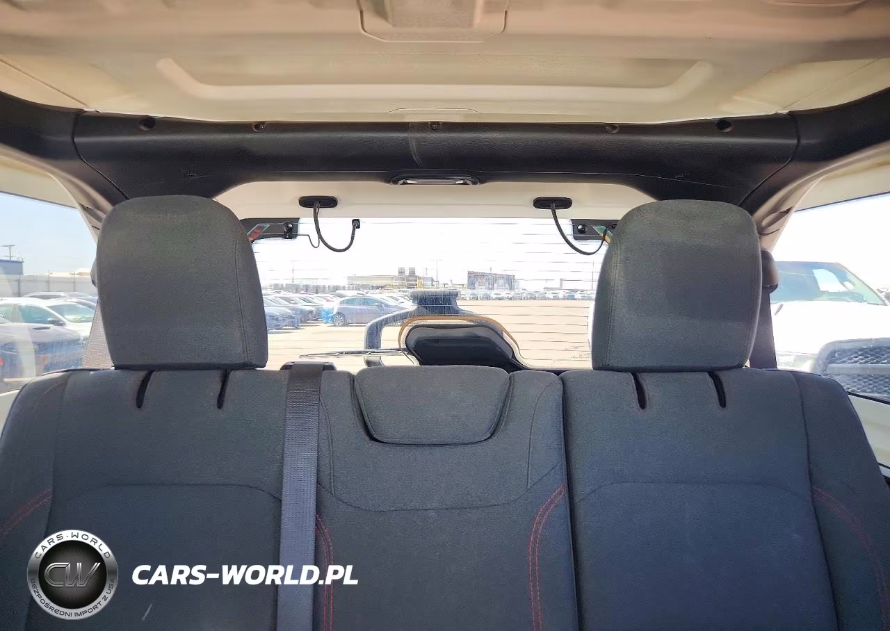 2025 Jeep Wrangler Rubicon VIN:1C4PJXFN3SW560392 - 10