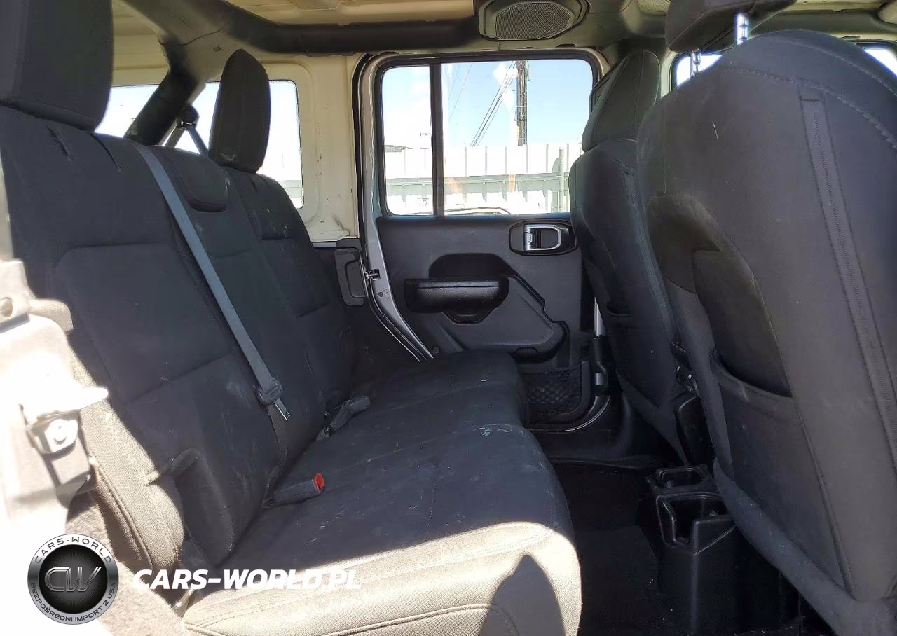2020 Jeep Wrangler Unlimited Sport VIN:1C4HJXDN5LW213252 - 10