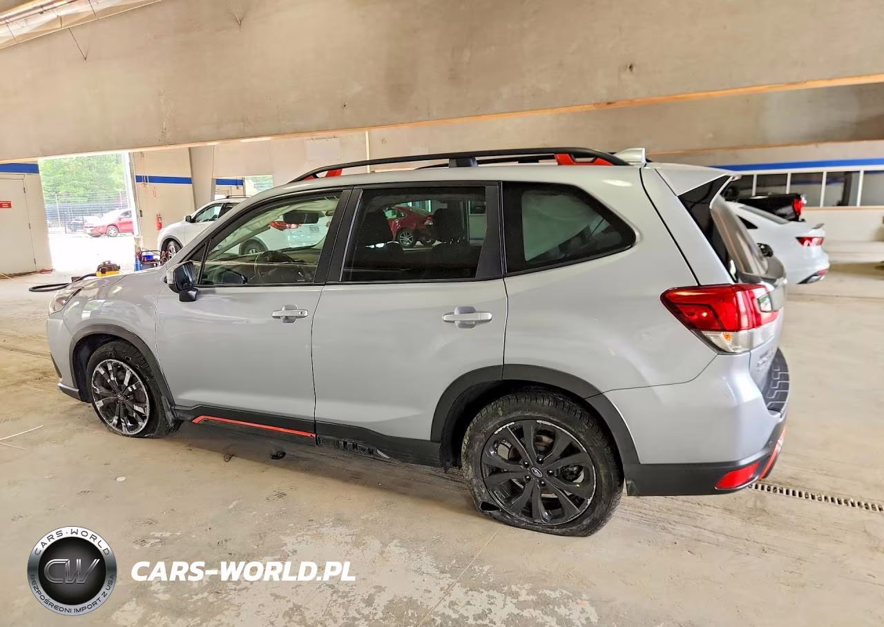 2023 Subaru Forester Sport VIN:JF2SKAJC7PH538208 - 2