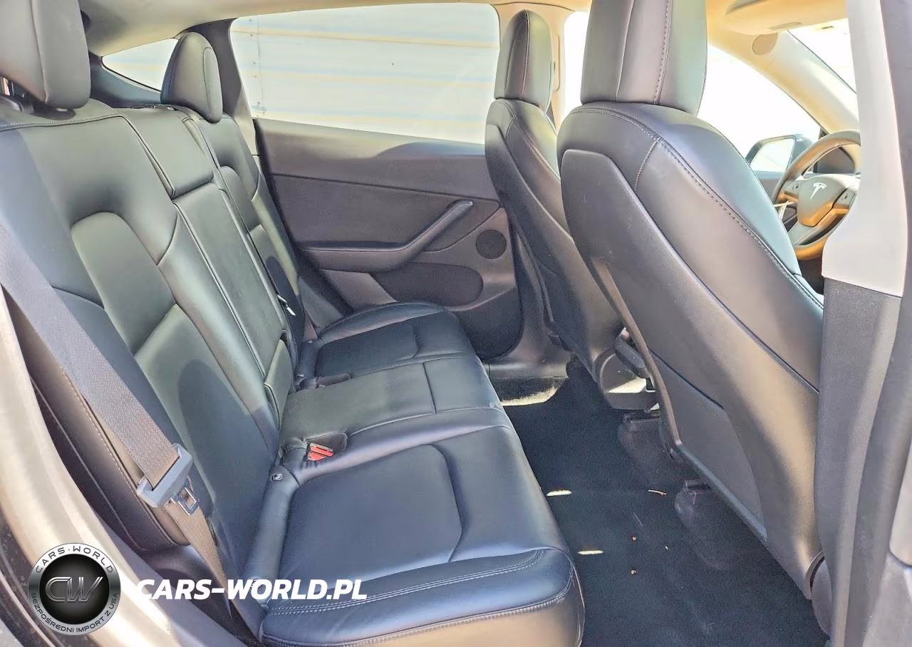 2022 Tesla Model Y VIN:7SAYGDEE9NF481940 - 11