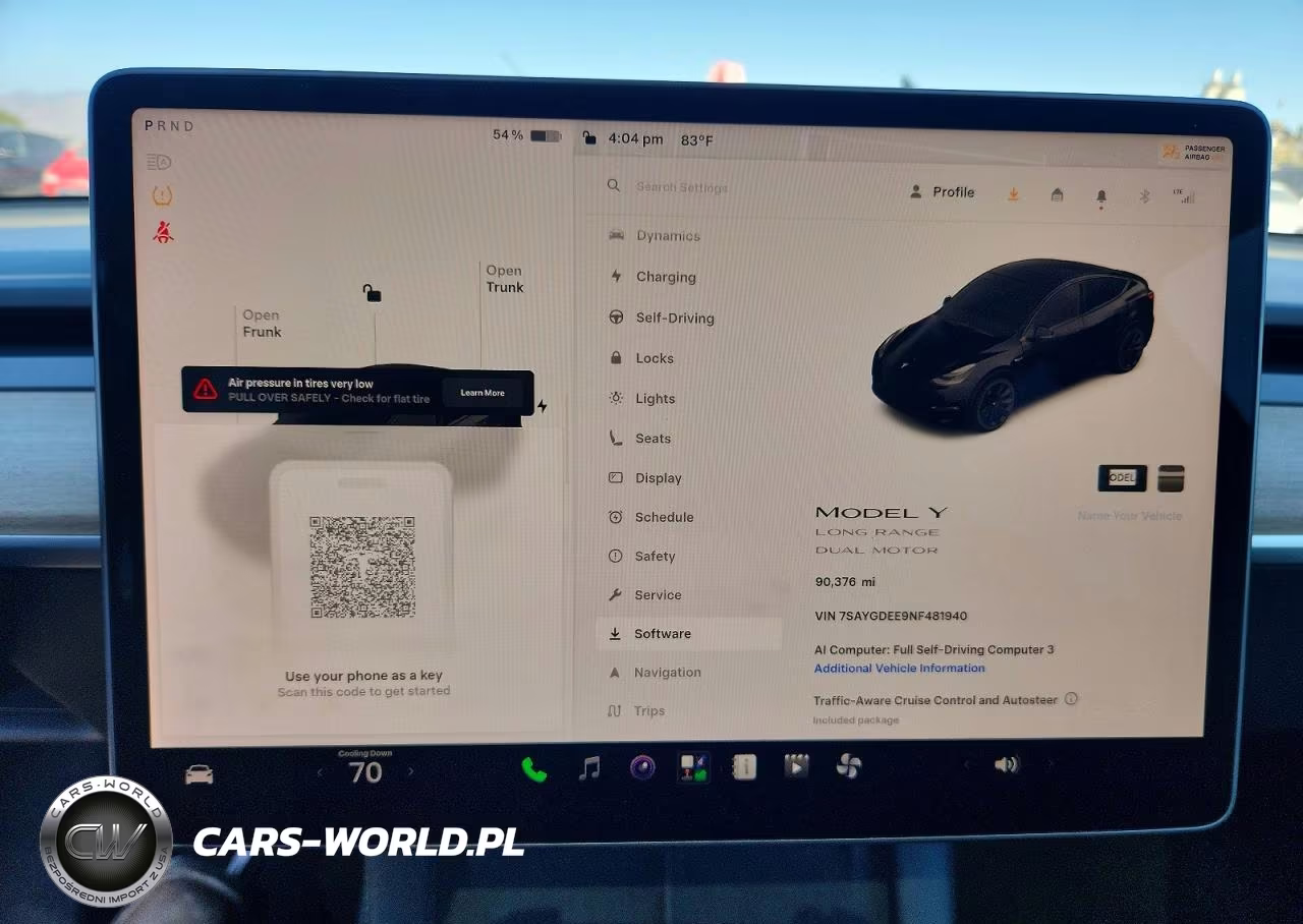 2022 Tesla Model Y VIN:7SAYGDEE9NF481940 - 9
