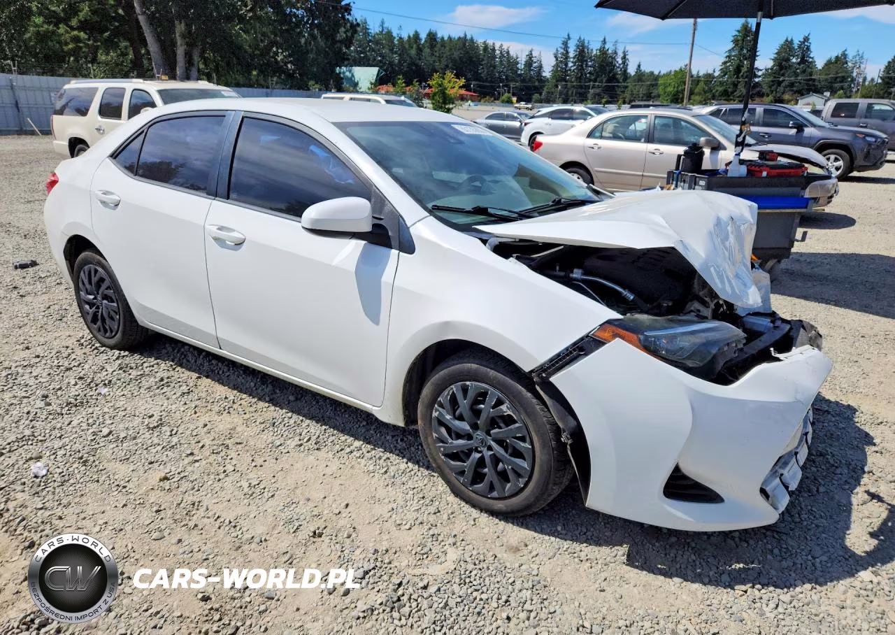 2019 Toyota Corolla Le VIN:5YFBURHE6KP889087 - 4