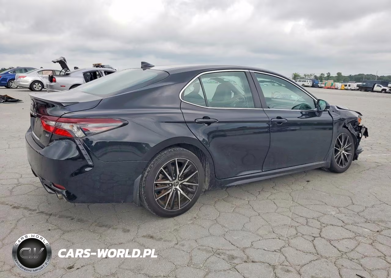 2024 Toyota Camry Se VIN:4T1T11AK9RU869312 - 3