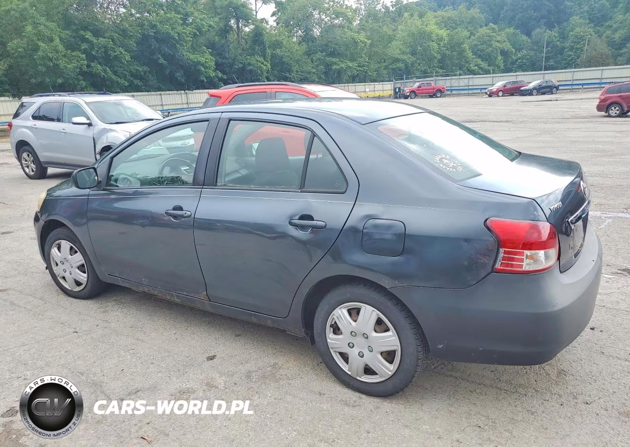 2010 Toyota Yaris Base VIN:JTDBT4K31A1373770 - 2