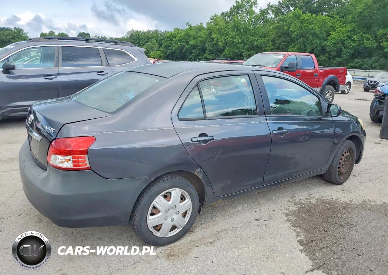 2010 Toyota Yaris Base VIN:JTDBT4K31A1373770 - 3