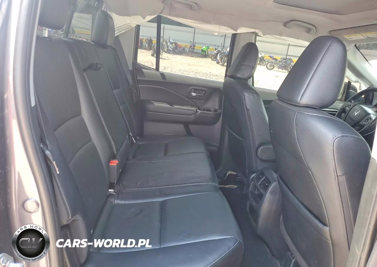 2018 Honda Ridgeline Rtl VIN:5FPYK3F72JB007643 - 10